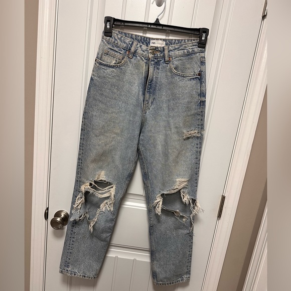 Zara Ripped, Denim, Distressed Jeans Size 4 High-Waisted - Picture 1 of 6